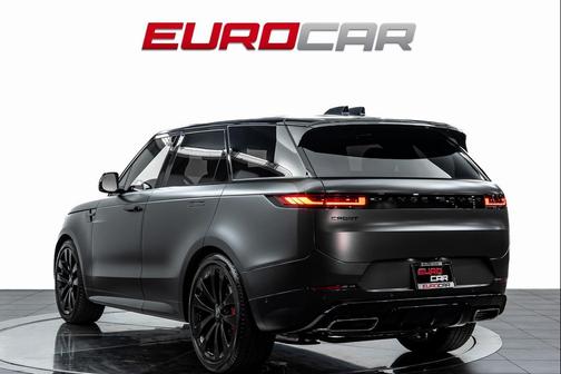 2024 Land Rover Range Rover Sport SE