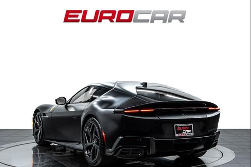 2025 Ferrari 12Cilindri Base