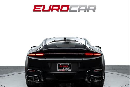 2025 Ferrari 12Cilindri Base