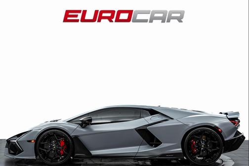 2024 Lamborghini Revuelto Base