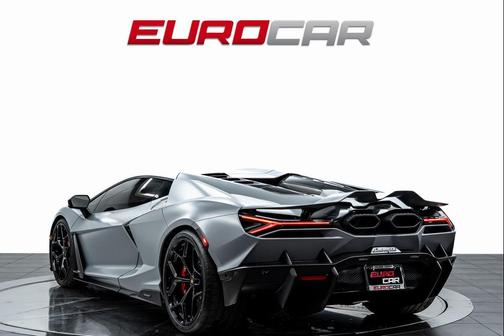 2024 Lamborghini Revuelto Base