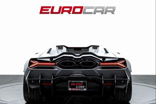 2024 Lamborghini Revuelto Base