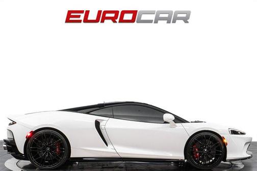 2023 McLaren GT Base