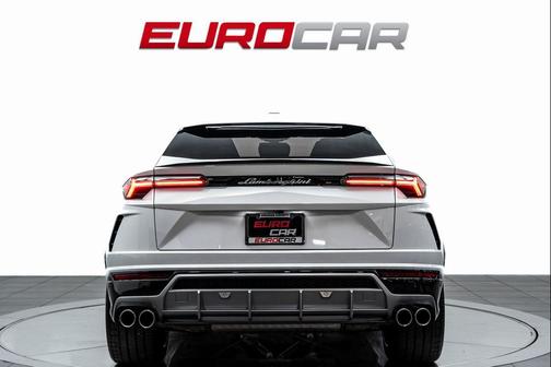 2021 Lamborghini Urus Graphite Capsule