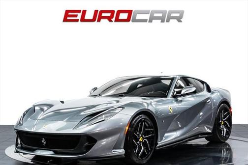 2019 Ferrari 812 Superfast Base