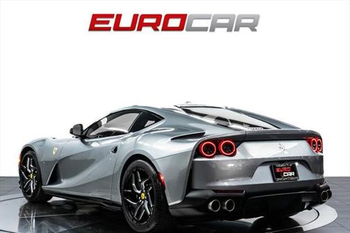 2019 Ferrari 812 Superfast Base