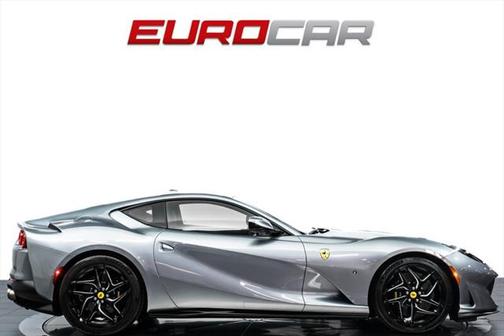 2019 Ferrari 812 Superfast Base