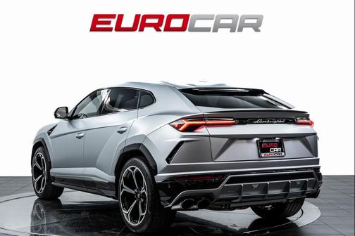 2019 Lamborghini Urus Base