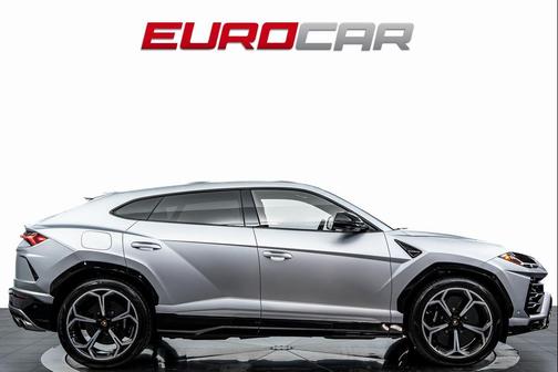 2019 Lamborghini Urus Base