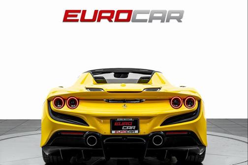 2022 Ferrari F8 Spider Base