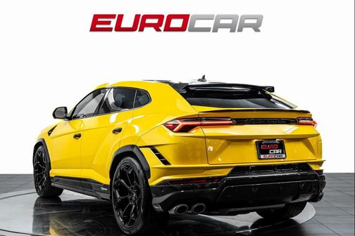 2023 Lamborghini Urus Performante