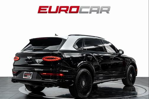 2023 Bentley Bentayga EWB V8
