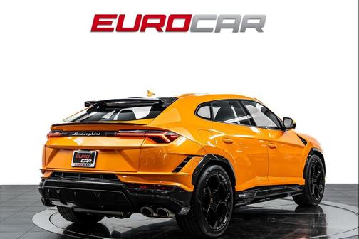 Arancio Borealis Metallic 2024 Lamborghini Urus Performante