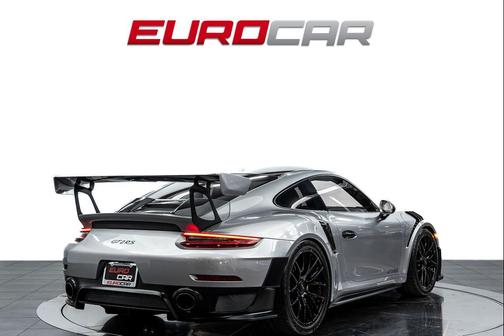 GT Silver Metallic 2018 Porsche 911 GT2 RS