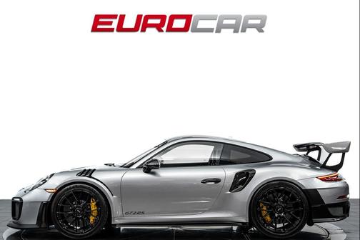 GT Silver Metallic 2018 Porsche 911 GT2 RS