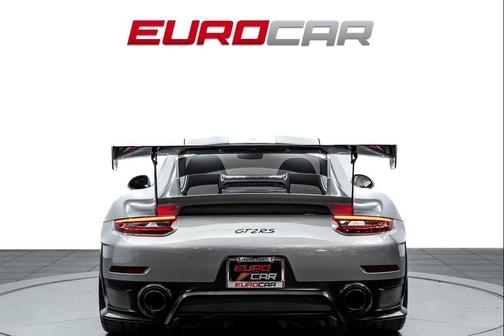 GT Silver Metallic 2018 Porsche 911 GT2 RS