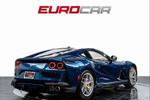 2020 Ferrari 812 Superfast Base