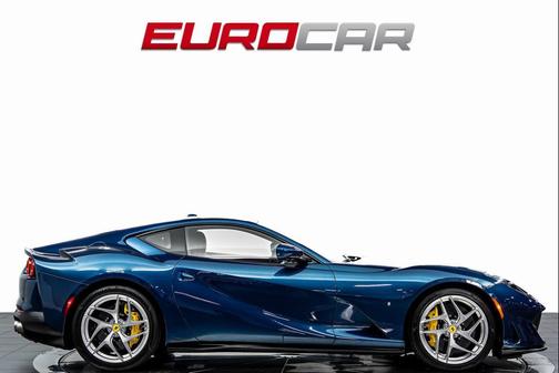 2020 Ferrari 812 Superfast Base