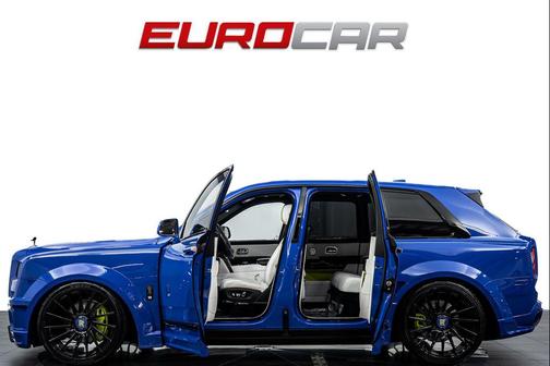 Blue 2021 Rolls-Royce Cullinan