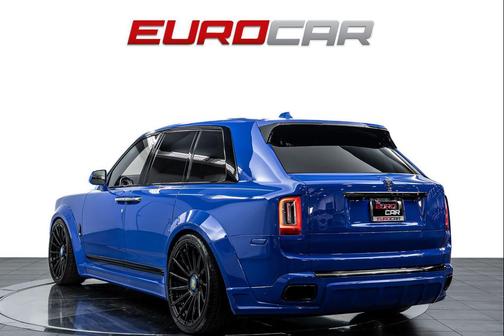 Blue 2021 Rolls-Royce Cullinan
