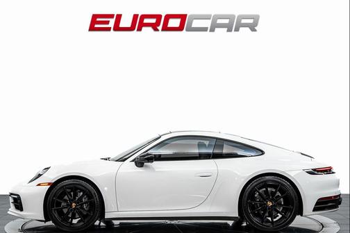 2021 Porsche 911 Carrera