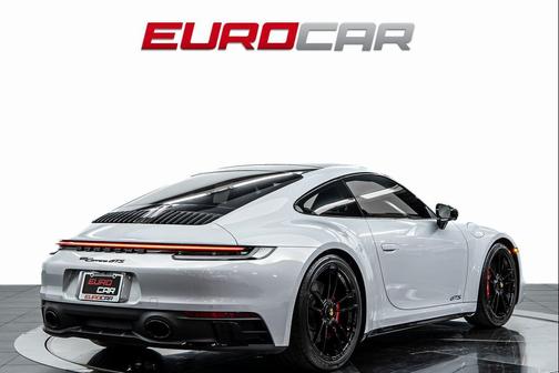 2024 Porsche 911 Carrera GTS