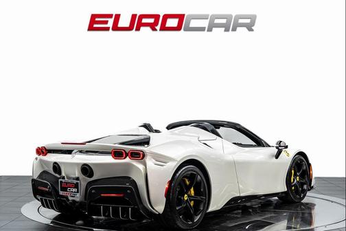 2024 Ferrari SF90 Spider Base