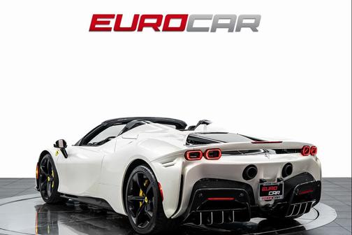 2024 Ferrari SF90 Spider Base