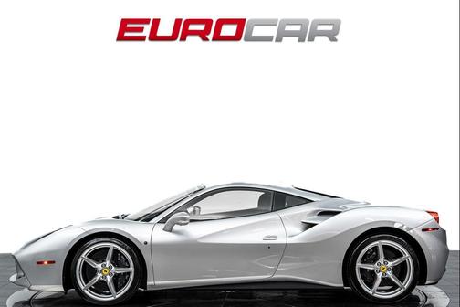 Argento Nurburgring 2016 Ferrari 488 GTB Base