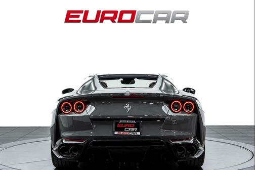 Grigio Medio 2023 Ferrari 812 GTS Base