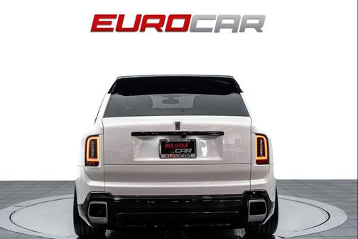 White 2025 Rolls-Royce Cullinan