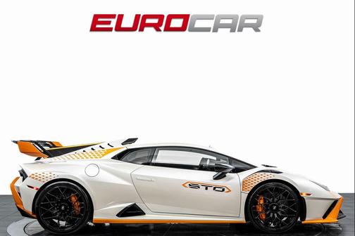 2022 Lamborghini Huracan STO Coupe