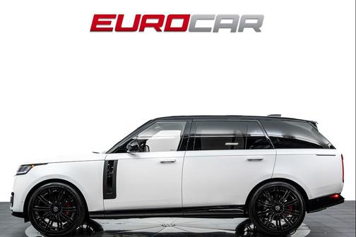 Icy White SV Bespoke Special Effect Satin 2024 Land Rover Range Rover P615 SV