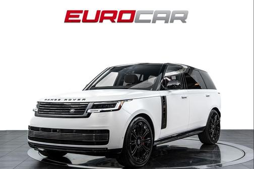 Icy White SV Bespoke Special Effect Satin 2024 Land Rover Range Rover P615 SV
