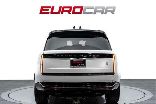 Icy White SV Bespoke Special Effect Satin 2024 Land Rover Range Rover P615 SV