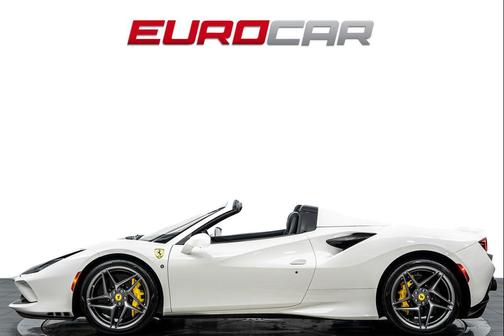 Bianco Avus 2022 Ferrari F8 Spider Base