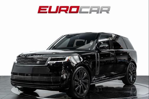 2025 Land Rover Range Rover P615 SV