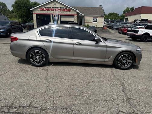 2017 BMW 530 530i xDrive AWD 4dr Sedan
