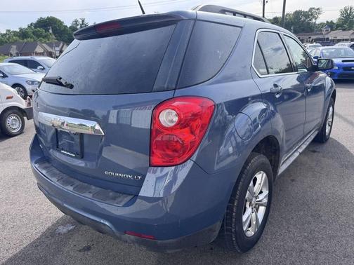 Blue 2011 Chevrolet Equinox 2LT