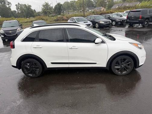 2019 Kia Niro s Touring