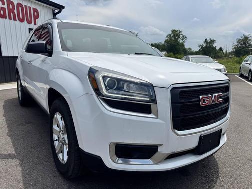White 2016 GMC Acadia SLE-2