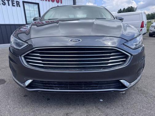 Gray 2019 Ford Fusion Hybrid SEL