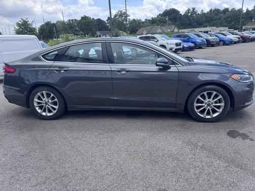 Gray 2019 Ford Fusion Hybrid SEL