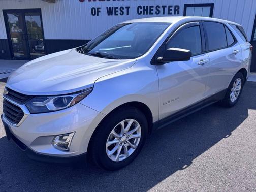 Silver Ice Metallic 2018 Chevrolet Equinox LS