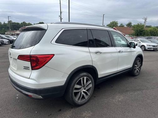 2017 Honda Pilot Touring