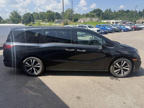 Black 2018 Honda Odyssey Elite