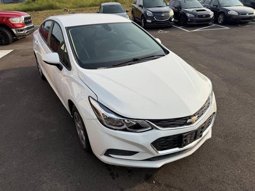 2018 Chevrolet Cruze LS
