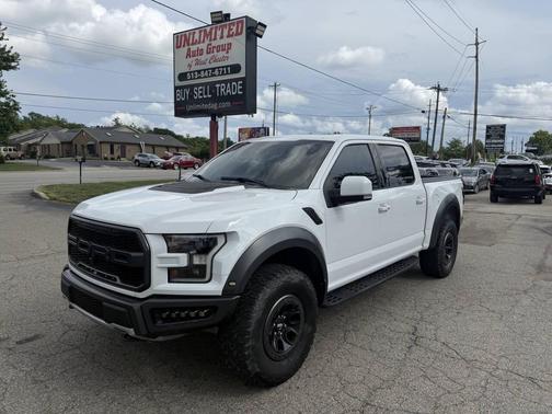 2018 Ford F-150 Raptor 4x4 4dr SuperCrew 5.5 ft. SB