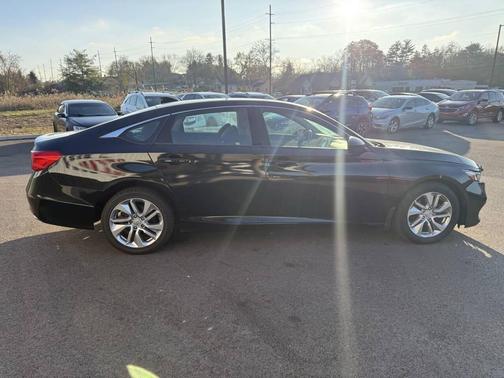 2019 Honda Accord LX 4dr Sedan