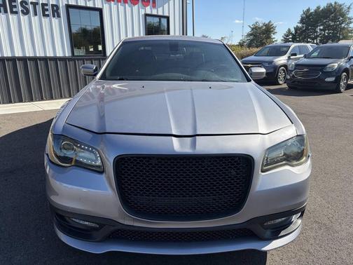 2018 Chrysler 300 S